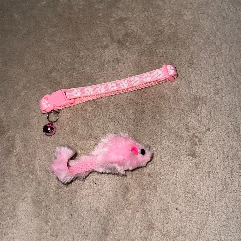Cat bundle adjustable pink collar with paw print and pink toy mouse New